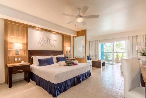 hotel ocean blue and sand resort punta cana,Accommodations