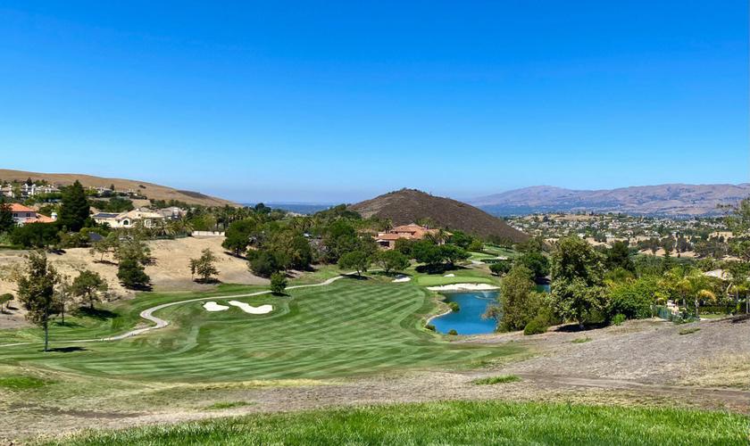 sand creek country club,Sand Creek Country Club: A Comprehensive Overview