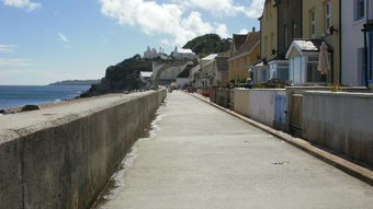 slapton sands devon uk,Geographical Location and Surroundings