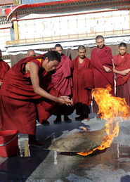 tibetan monks sand mandala,Tibetan Monks Sand Mandala: A Multidimensional Journey